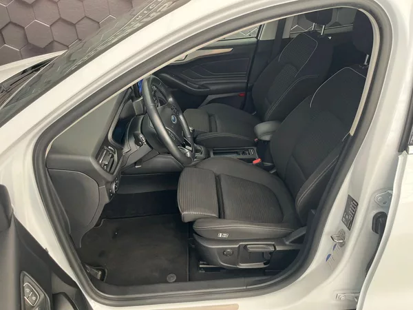 Ford Focus 2.0 EB Titanium 110KW - foto 25