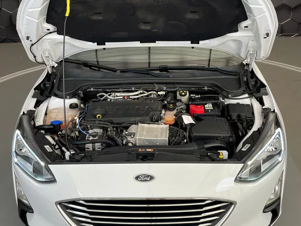 Ford Focus 2.0 EB Titanium 110KW - foto 40