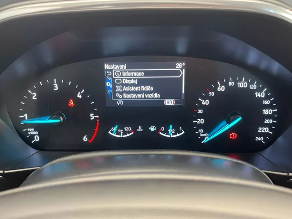Ford Focus 2.0 EB Titanium 110KW - foto 59