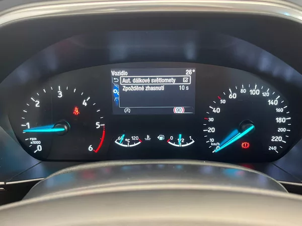 Ford Focus 2.0 EB Titanium 110KW - foto 61