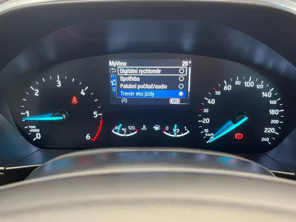 Ford Focus 2.0 EB Titanium 110KW - foto 67