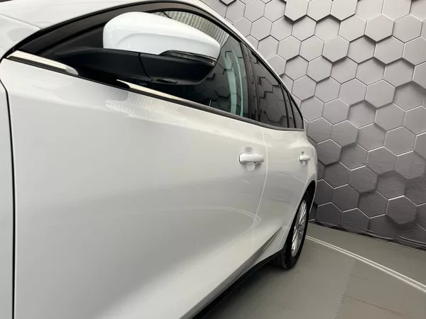 Ford Focus 2.0 EB Titanium 110KW - foto 72