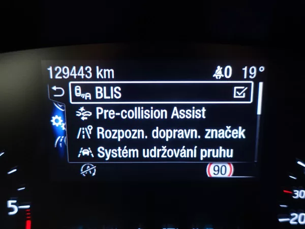 Ford Focus 2.0 EcoBlue Active LED SVĚTLA - foto 12