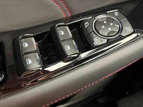 Ford S-MAX 2.5 Duratec HEV ST-LINE - foto 18
