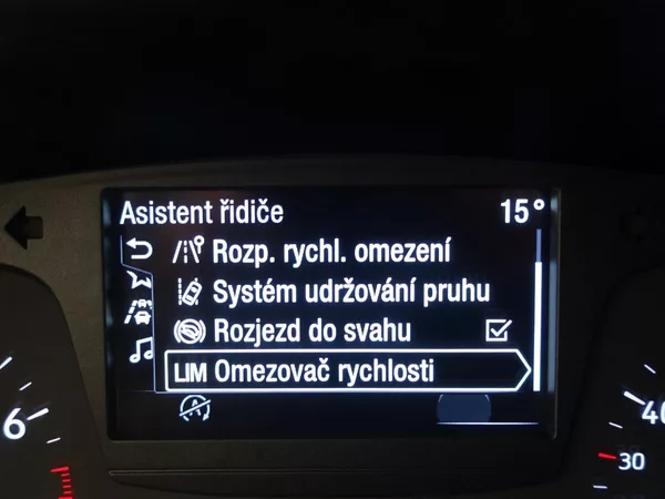 Ford Focus 1.0 EcoBoost ZIMNÍ PAKET - foto 13