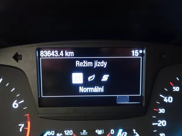 Ford Focus 1.0 EcoBoost ZIMNÍ PAKET - foto 14