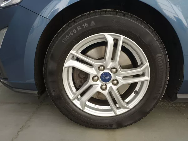 Ford Focus 1.0 EcoBoost ZIMNÍ PAKET - foto 34