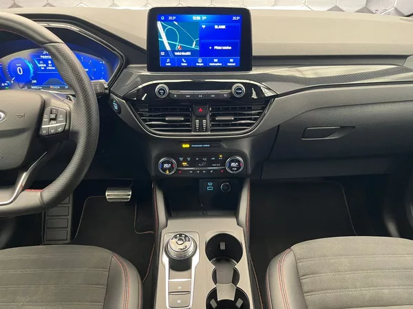 Ford Kuga 2,0 EB 140 kW AWD ST-Line - foto 14