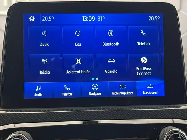 Ford Kuga 2,0 EB 140 kW AWD ST-Line - foto 16