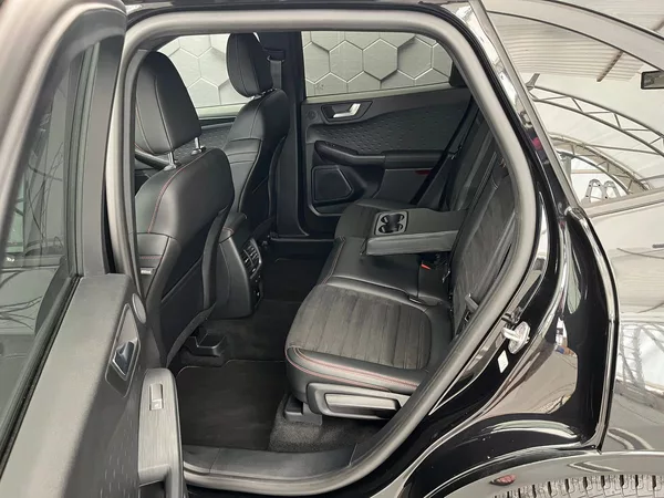 Ford Kuga 2,0 EB 140 kW AWD ST-Line - foto 35