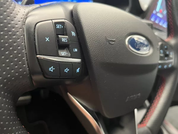 Ford Kuga 2,0 EB 140 kW AWD ST-Line - foto 9