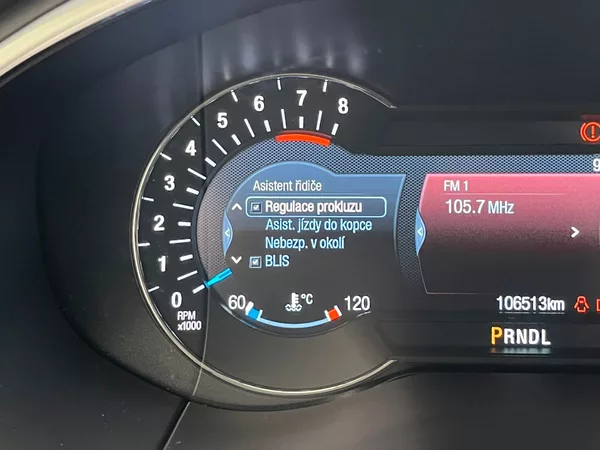 Ford S-MAX 2,5 FHEV Vignale 140KW 7 míst - foto 14