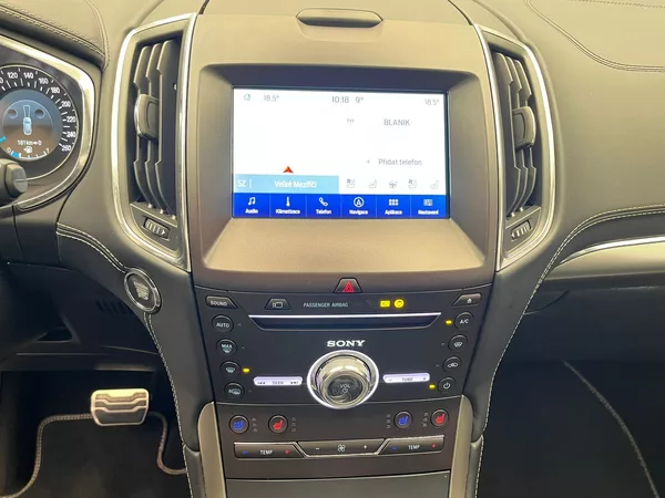Ford S-MAX 2,5 FHEV Vignale 140KW 7 míst - foto 17