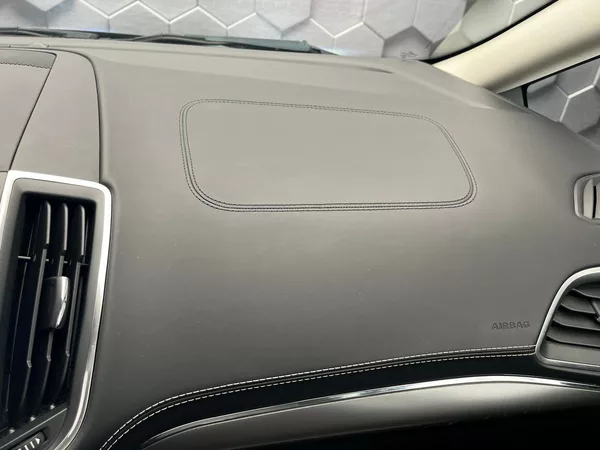 Ford S-MAX 2,5 FHEV Vignale 140KW 7 míst - foto 21