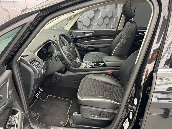 Ford S-MAX 2,5 FHEV Vignale 140KW 7 míst - foto 25