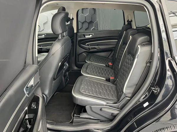 Ford S-MAX 2,5 FHEV Vignale 140KW 7 míst - foto 27