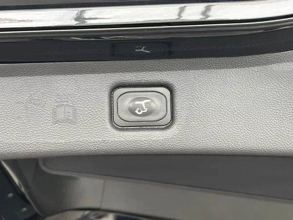 Ford S-MAX 2,5 FHEV Vignale 140KW 7 míst - foto 44