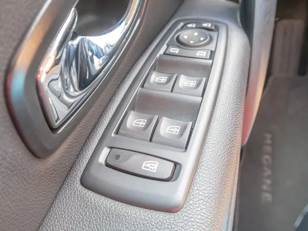 Renault Mégane 1.2T 97KW – NAVI / BOSE - foto 31