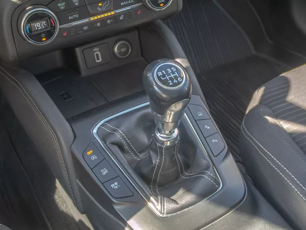Ford Focus ČR 2.0TDCI 110KW – VÝBAVA! - foto 34