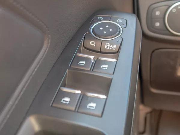 Ford Focus ČR 2.0TDCI 110KW – VÝBAVA! - foto 38