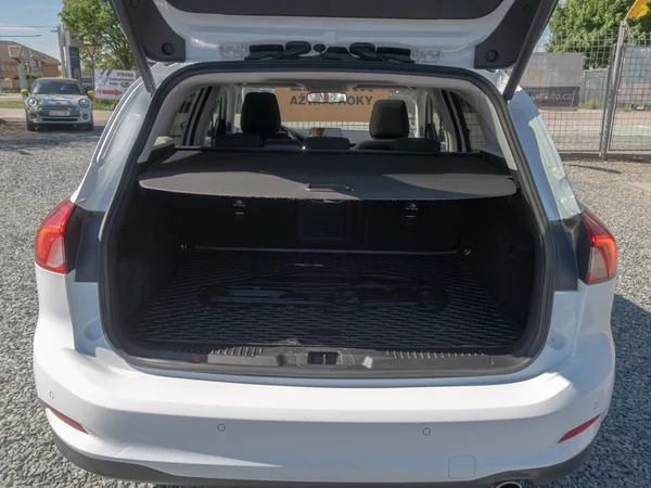Ford Focus ČR 2.0TDCI 110KW – VÝBAVA! - foto 46