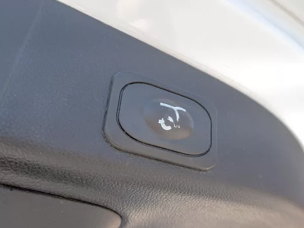 Ford Focus ČR 2.0TDCI 110KW – VÝBAVA! - foto 48