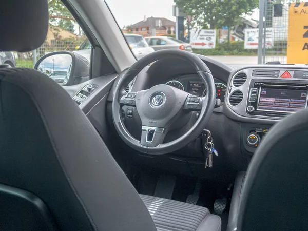 Volkswagen Tiguan ČR 2.0TDI 125KW 4x4 - SERVIS - foto 14