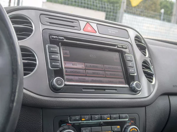 Volkswagen Tiguan ČR 2.0TDI 125KW 4x4 - SERVIS - foto 22