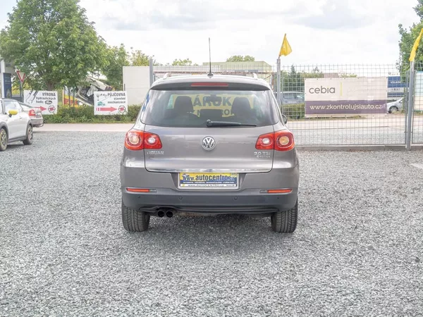 Volkswagen Tiguan ČR 2.0TDI 125KW 4x4 - SERVIS - foto 6