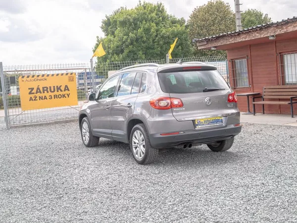 Volkswagen Tiguan ČR 2.0TDI 125KW 4x4 - SERVIS - foto 7