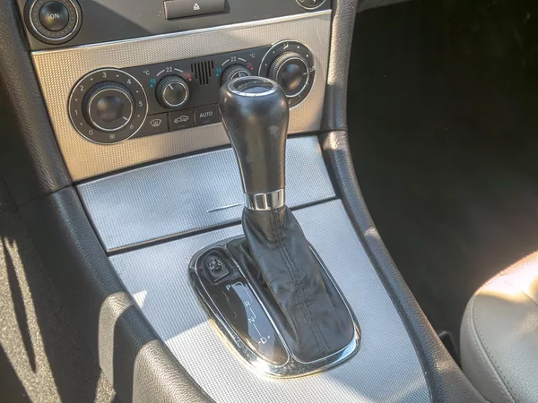 Mercedes-Benz CLK 320CDI 165KW mat – FAKTURY - foto 24
