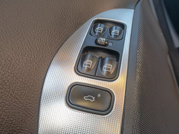 Mercedes-Benz CLK 320CDI 165KW mat – FAKTURY - foto 26