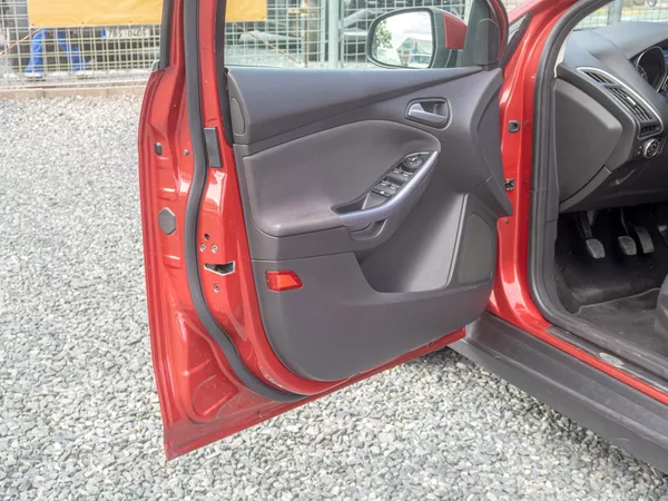Ford Focus 1.6i 16V 110KW – VÝBAVA! - foto 10