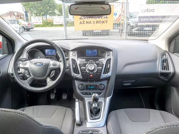 Ford Focus 1.6i 16V 110KW – VÝBAVA! - foto 12