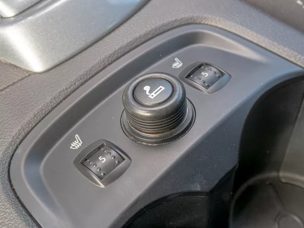 Ford Focus 1.6i 16V 110KW – VÝBAVA! - foto 28