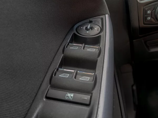 Ford Focus 1.6i 16V 110KW – VÝBAVA! - foto 31