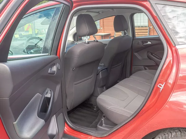 Ford Focus 1.6i 16V 110KW – VÝBAVA! - foto 37