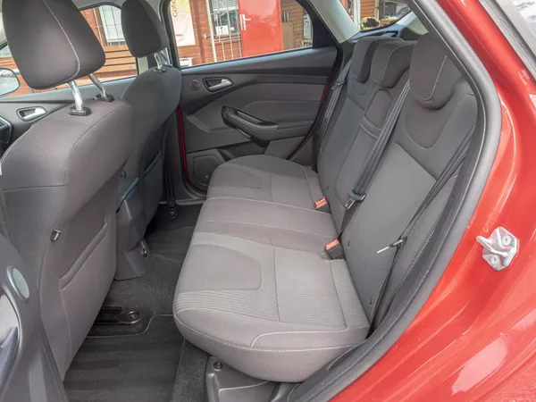 Ford Focus 1.6i 16V 110KW – VÝBAVA! - foto 38