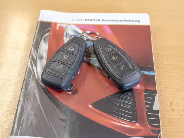 Ford Focus 1.6i 16V 110KW – VÝBAVA! - foto 46