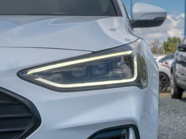 Ford Focus ČR 1.0T 114KW mat – LED - foto 10