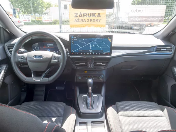 Ford Focus ČR 1.0T 114KW mat – LED - foto 16