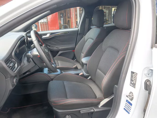 Ford Focus ČR 1.0T 114KW mat – LED - foto 18