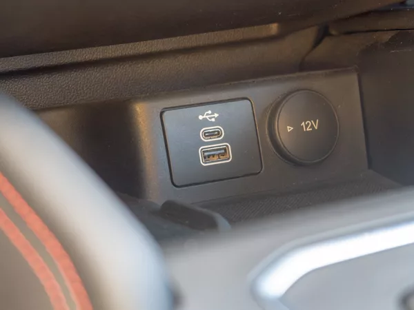 Ford Focus ČR 1.0T 114KW mat – LED - foto 30