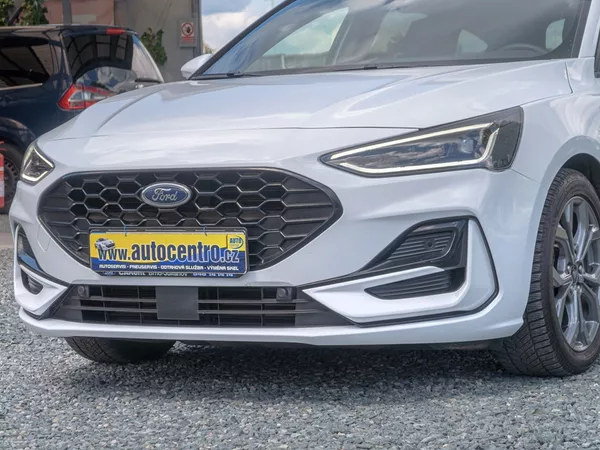 Ford Focus ČR 1.0T 114KW mat – LED - foto 9