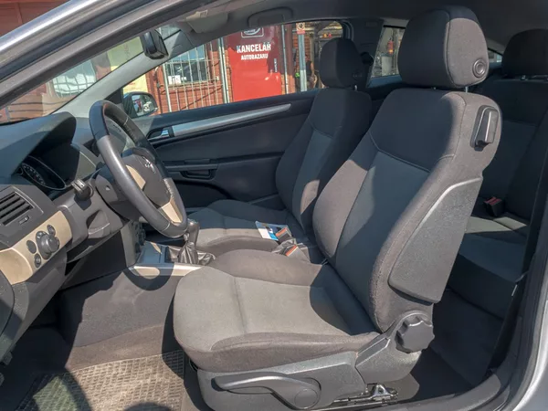 Opel Astra 1.4i 63KW KUPÉ – SERVISKA - foto 14