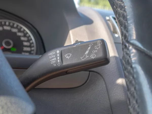 Volkswagen Touran 1.6TDI 77KW DSG NAVI – 7 SEDAD - foto 18