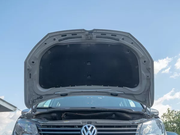 Volkswagen Touran 1.6TDI 77KW DSG NAVI – 7 SEDAD - foto 44