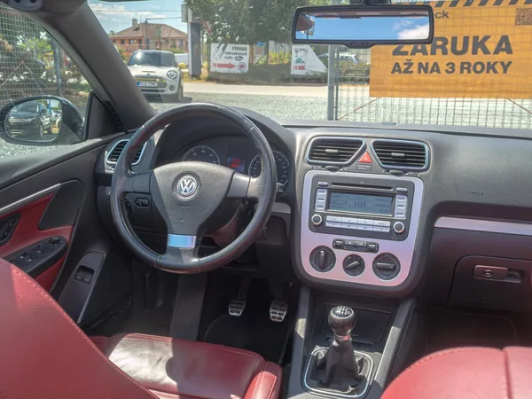 Volkswagen EOS 2.0T 110KW – WINDSHOT - foto 14