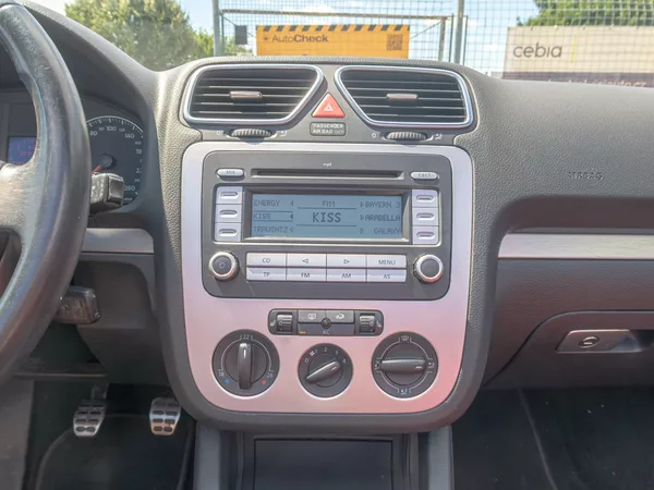 Volkswagen EOS 2.0T 110KW – WINDSHOT - foto 19
