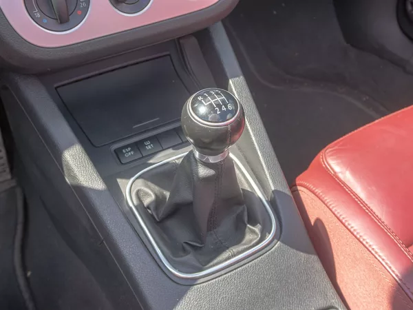 Volkswagen EOS 2.0T 110KW – WINDSHOT - foto 22